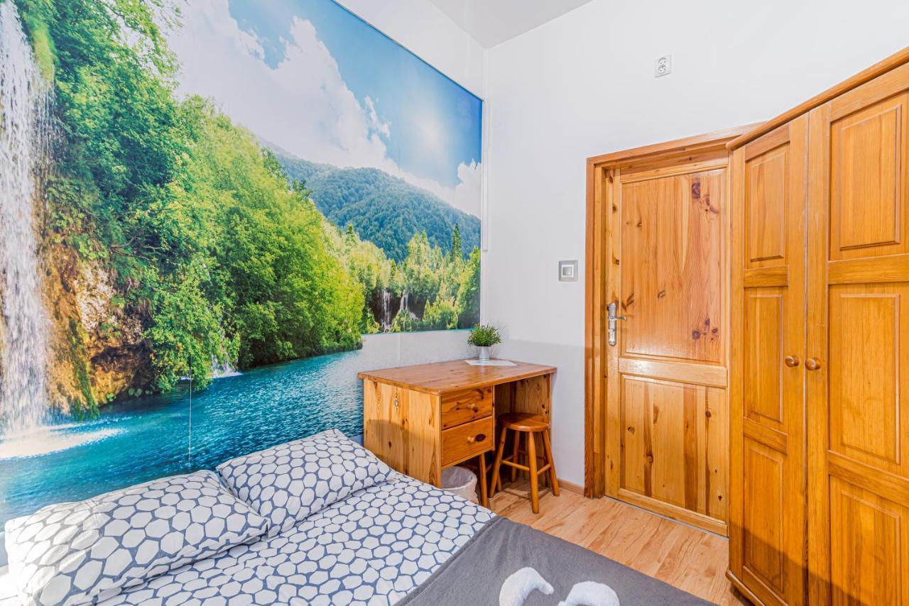 Room Near The Center Gdansk Bagian luar foto